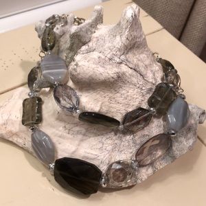 Double strand White House black-market necklace